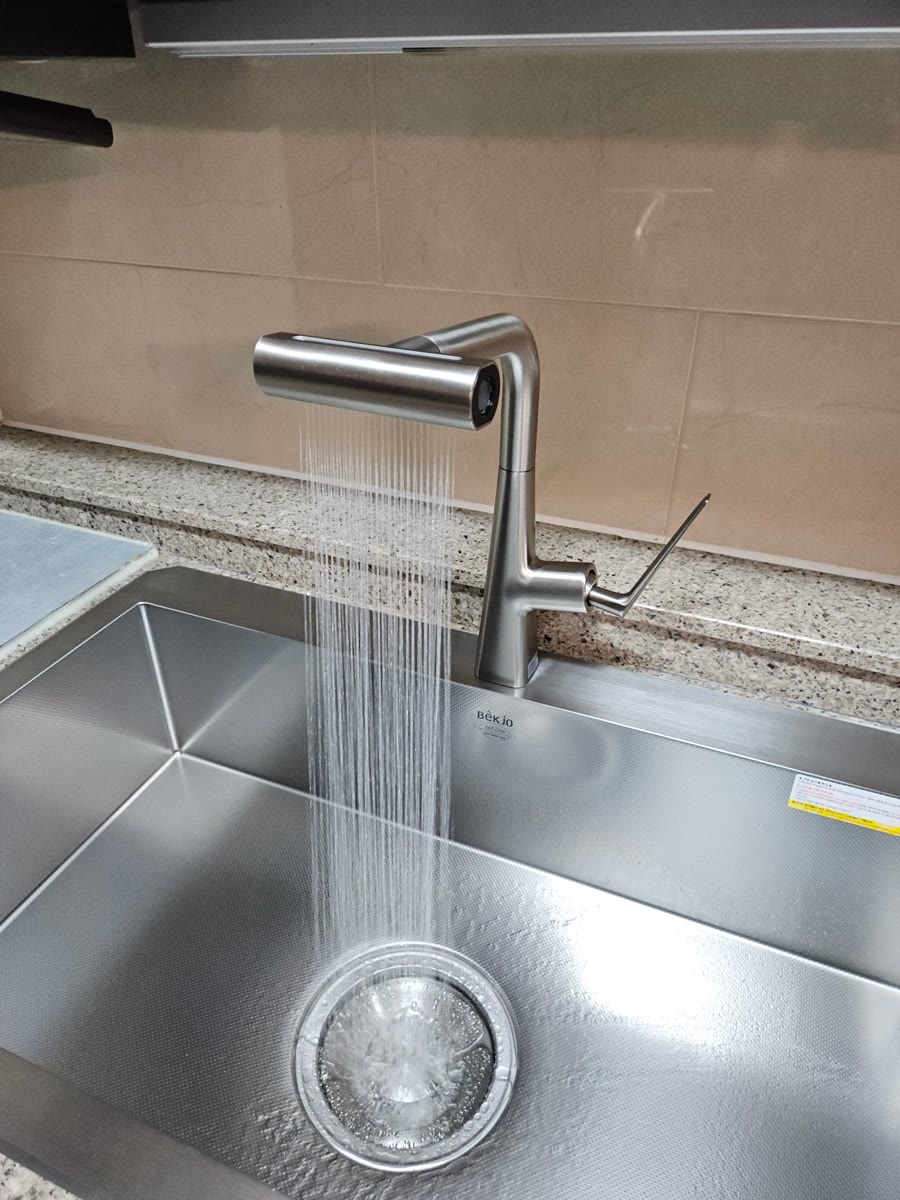 에떼르노 폭포수전